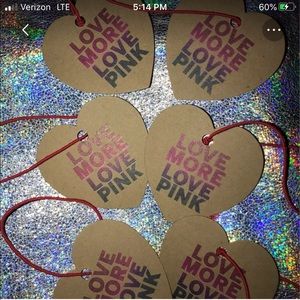 💗NEW VS PINK “LOVE MORE LOVE PINK” HEARTS💗